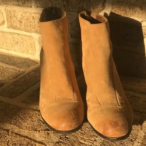 Vince Camuto Booties